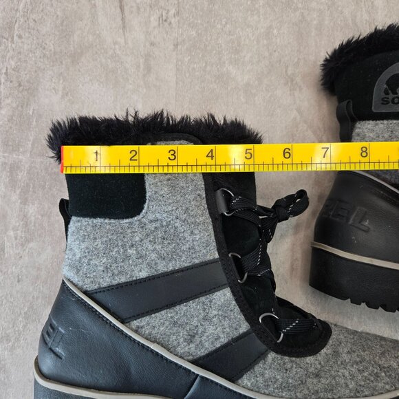 Sorel Boots Waterproof Gray Black Fur Lined Outdoor Lace Up Snow Winter Booties - Picture 12 of 13